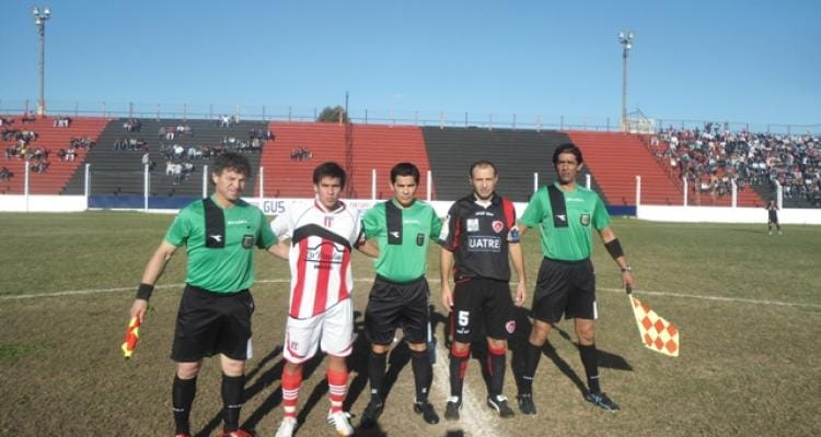 Fútbol: Mitre y Paraná empataron en la primera semifinal del Preparación