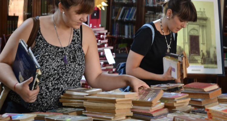 Último día de Feria del Libro Repetido en la Biblioteca Popular Rafael Obligado