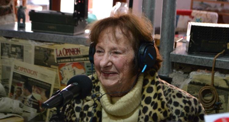 Susana Oroz presenta “Canciones de mi juventud” en la Biblioteca Popular junto a Enio Locatelli
