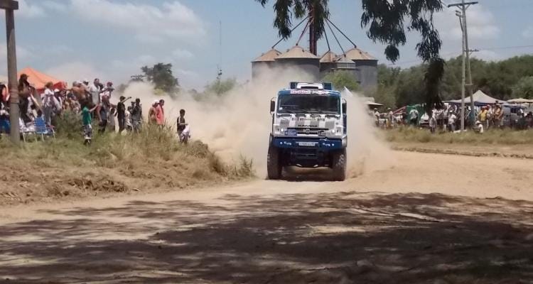 [VIDEO] Dakar 2015: Camiones en el paraje Beladrich
