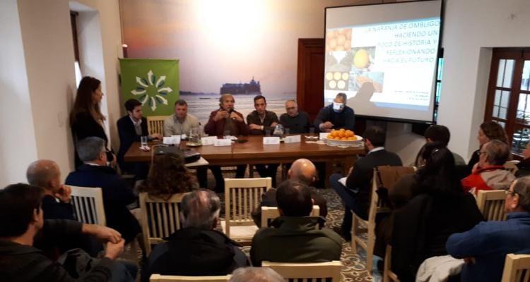 Mesa frutícola: Tezanos Pinto invitó a productores a una visita a Brasil