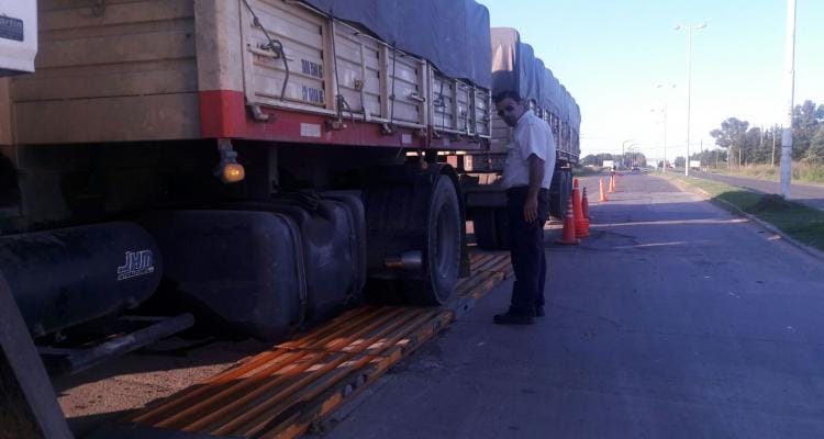 Controlan camiones areneros en Crucero General Belgrano y Ruta 1001