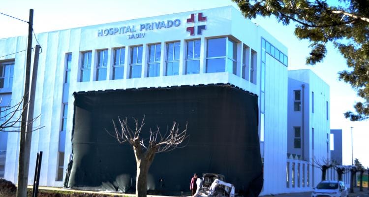 Provincia habilitó el equipamiento de la clínica de Sadiv, que avanza hacia la inauguración