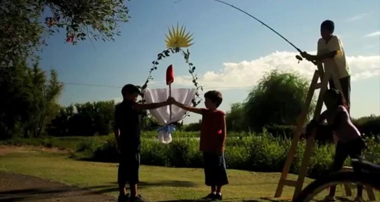 El video del Escudo Nacional protagonizado por chicos de Santa Lucía