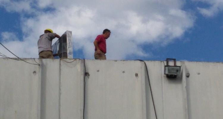 La ASK repara el techo del gimnasio del Estadio Municipal