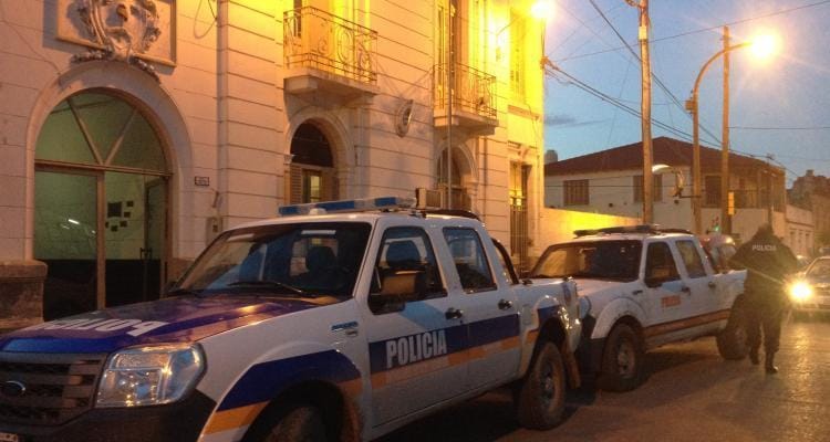 Allanamientos: Secuestro de drogas en una vivienda de calle Martín Fierro