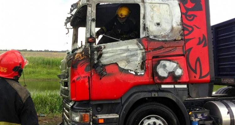 Incendio de un camión sobre ruta 191, había sido robado