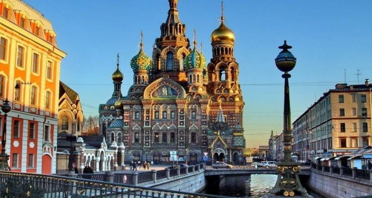 Seis funcionarios municipales y del puerto viajan a San Petersburgo para “evitar que cargas de fruta se vayan a Campana”