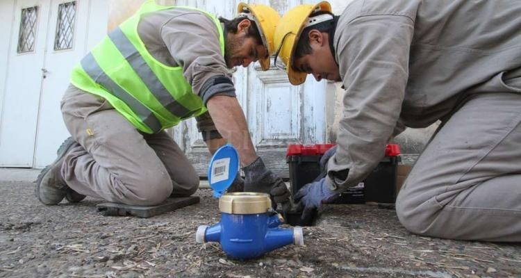 En 2020, Pueblo Doyle pagará el agua según el consumo, tras la instalación de medidores domiciliarios