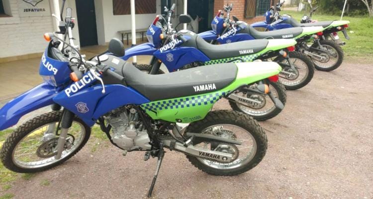 Cuatro motos para la policía
