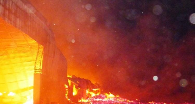 Incendio en Celupaper: “La intención es seguir con la actividad”