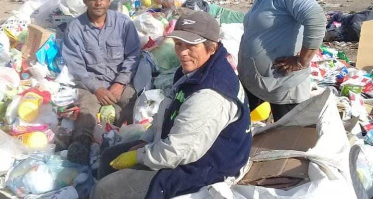Recuperadoras de residuos  piden colaboración  para separar la basura en casa