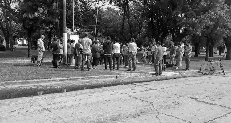 Santa Lucía reclamó por el “abandono” del pueblo en la Delegación municipal