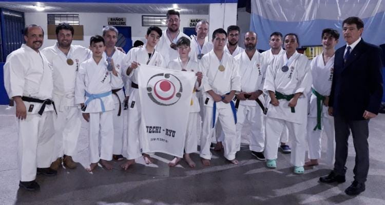 Karatecas de Mitre y la Asociación Sampedrina sobresalieron en diferentes nacionales