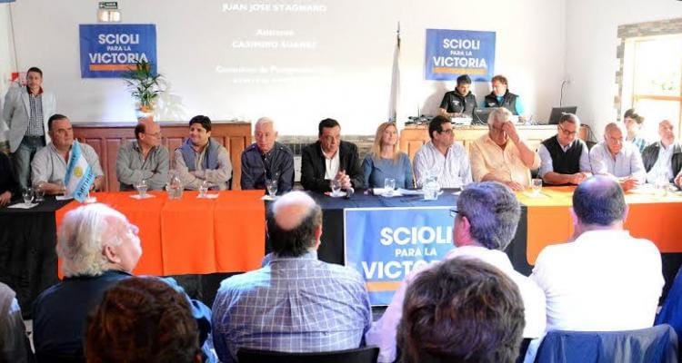 Funcionarios municipales participaron del plenario en apoyo a Scioli