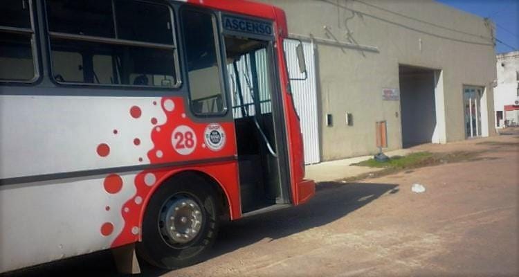 Vecina de Río Tala presentó nota por falta de rampa para discapacitados en transporte público