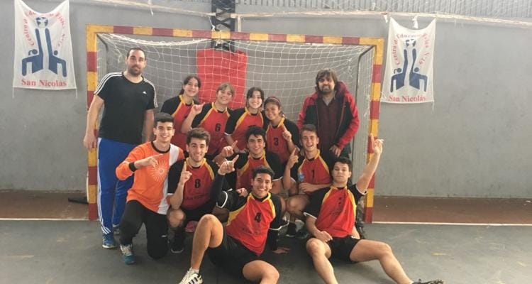 El CEF N° 14 clasificó a la final del InterCEF en handball mixto U18