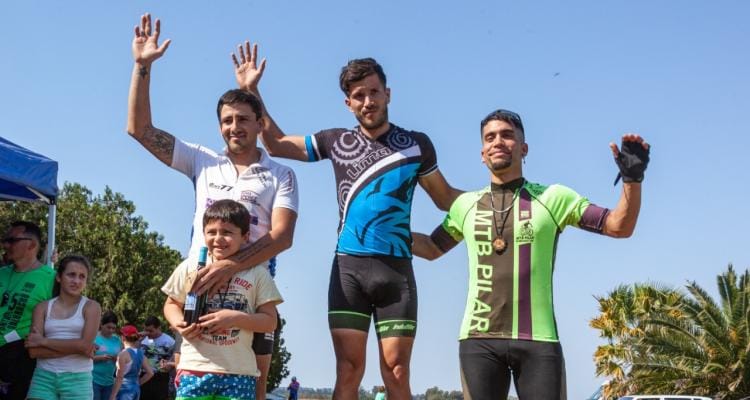 La carrera de rural bike en el Aeroclub reunió 125 ciclistas