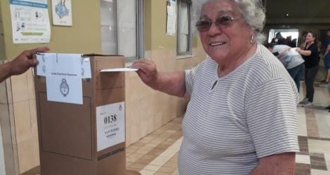 Elecciones 2019: en Gobernador Castro, Areceli, de 92 años, también fue a votar