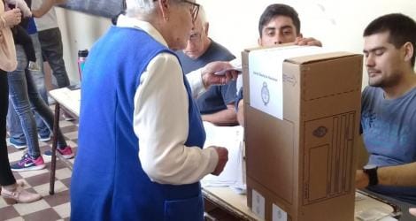 Elecciones 2019: con 90 años, Eva fue a votar