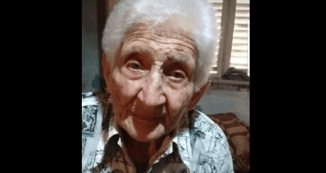 Cumplir años en cuarentena: los 96 años de Vicenta