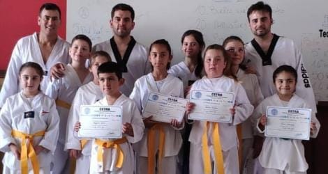 Taekwondo: El equipo de Mitre rindió exámenes