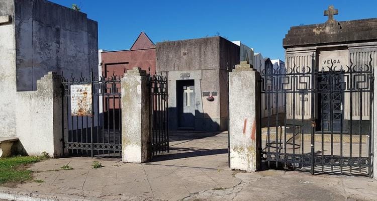 Cementerio: también vandalizaron la bóveda de la familia del exintendente Giovanettoni