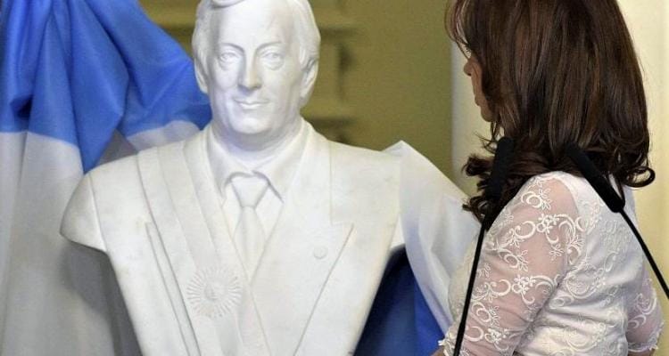 Concejales proponen emplazar un busto de Kirchner en 11 de Septiembre y Boulevard Moreno