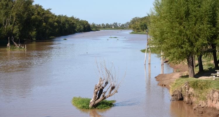 Las precipitaciones hicieron crecer al río Paraná que, de a poco, vuelve al promedio previsto en octubre