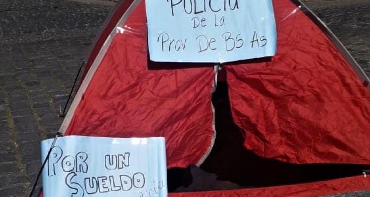 Protestas de la policía: a las 18.30 concentrarán en plaza Constitución