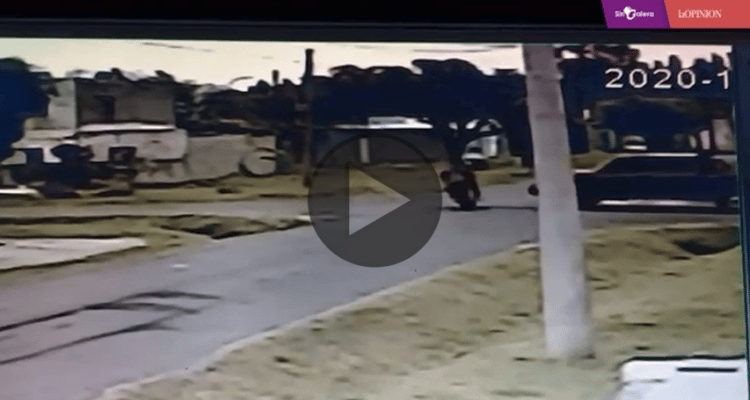 [VIDEO] Impresionante choque en Las Provincias y Simonino: un motociclista tuvo que ser hospitalizado
