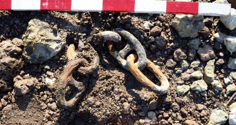 Vuelta de Obligado: Estudios preliminares sobre las cadenas halladas establecieron que fueron construidas en el siglo de la batalla