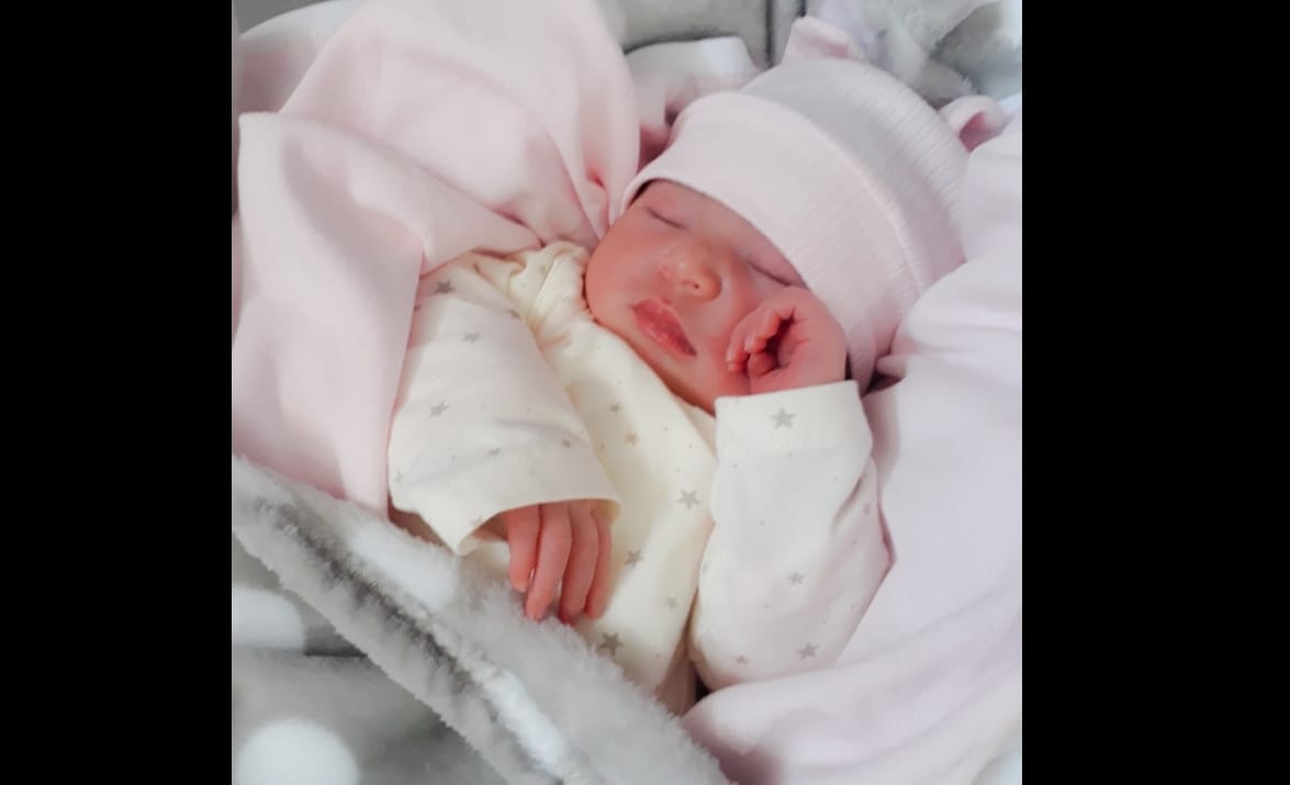 Nacidos en cuarentena: bienvenida, Isabella
