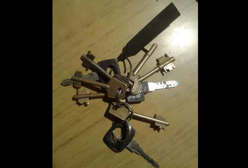 Encontraron manojo de llaves