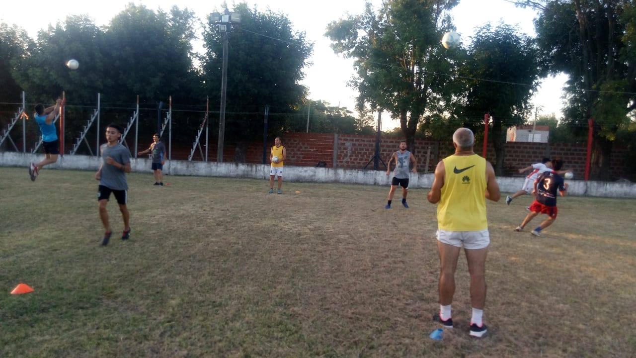 #PorLosClubes Baradero: casi todos los equipos entrenan mientras se resuelve si se hace el torneo local