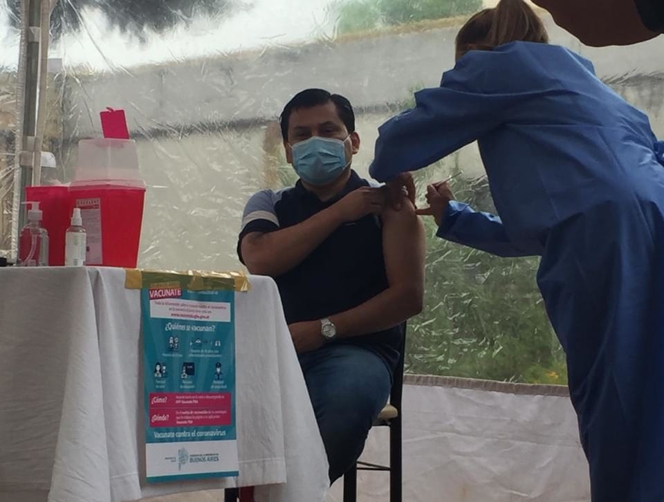 Quiénes fueron los primeros vacunados contra el coronavirus después de Ramón Salazar: Sancho esperará a su turno