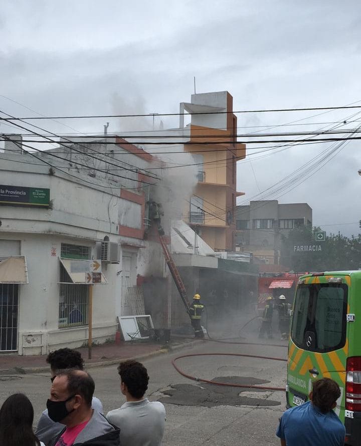 Incendio en San Martín al 100: falleció un hombre