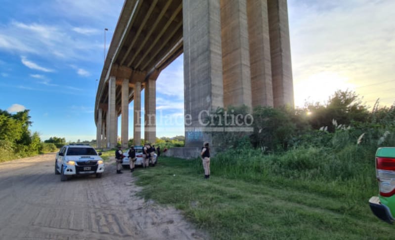 Hallaron un cuerpo debajo del puente Zárate-Brazo Largo e investigan si es el de Paulino Ávila