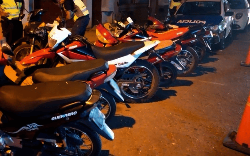Tránsito: secuestraron 15 motos en el boulevard por falta de documentación