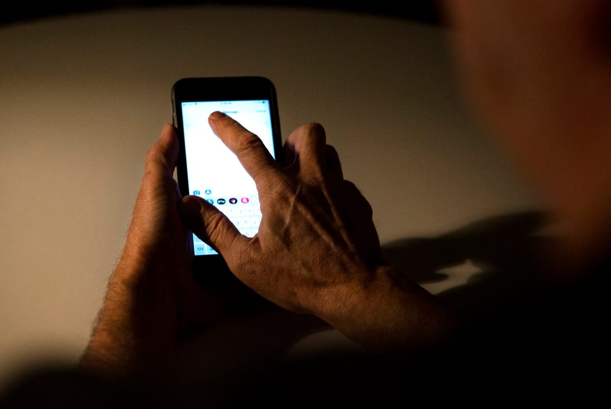 Sexting: tras la denuncia, extorsionadores dejaron de comunicarse con el hombre de 57 años que intercambió fotos hot