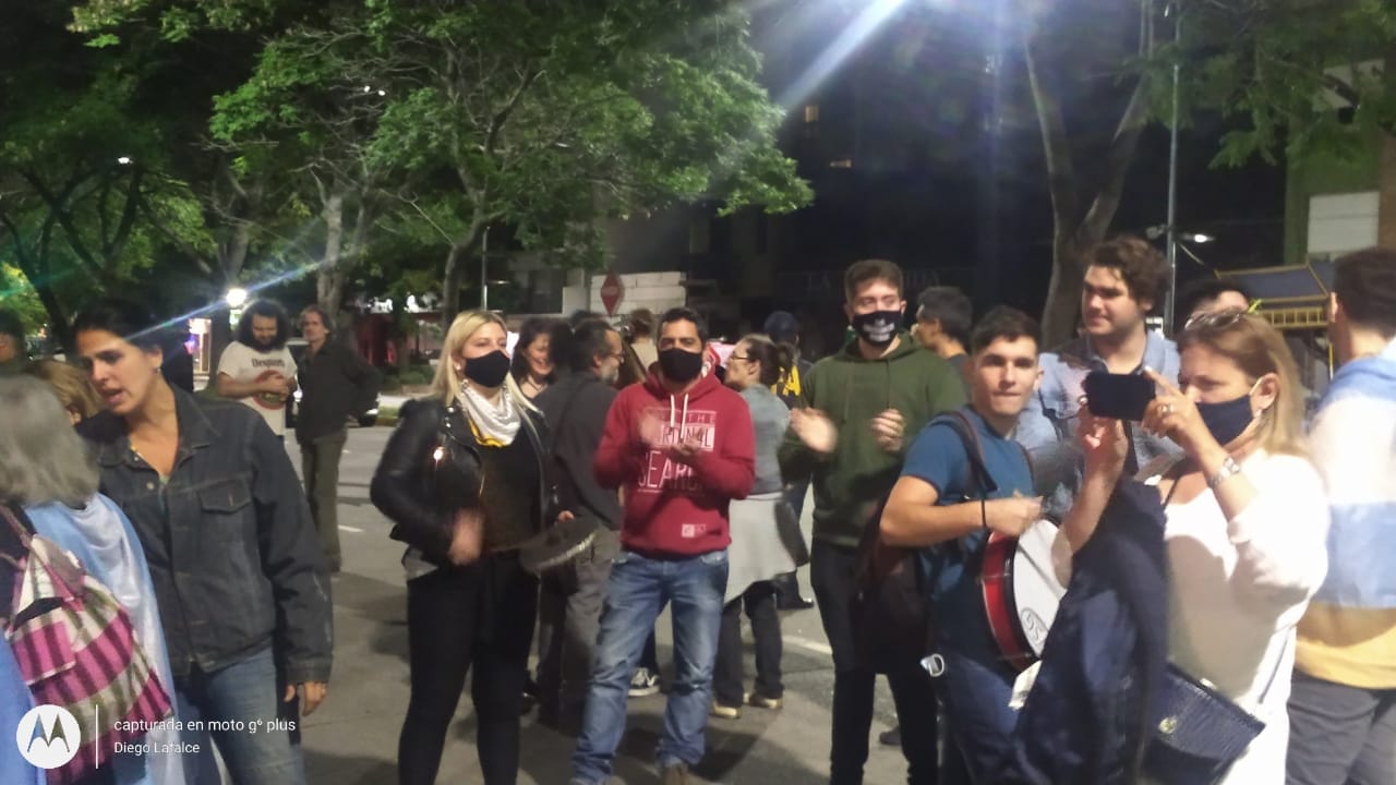 Políticos sampedrinos participaron del cacerolazo “espontáneo” en la Quinta de Olivos