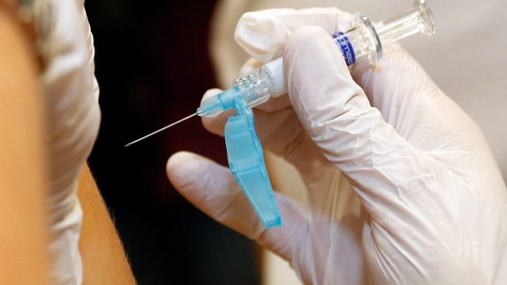Vacunación antigripal: reanudan el operativo en hospitales y centros de salud