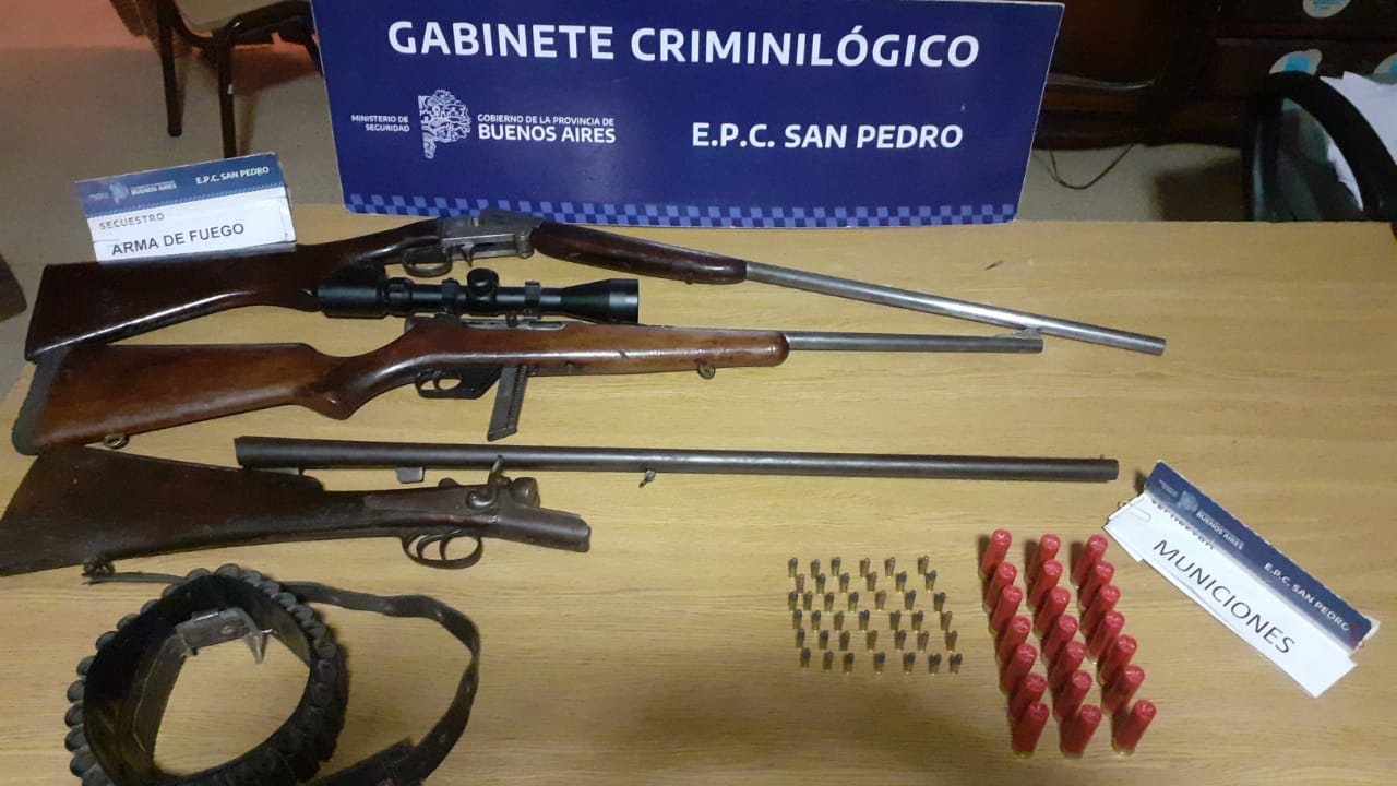Allanaron a otro empleado municipal por el robo a la familia Oneto: secuestraron armas y municiones