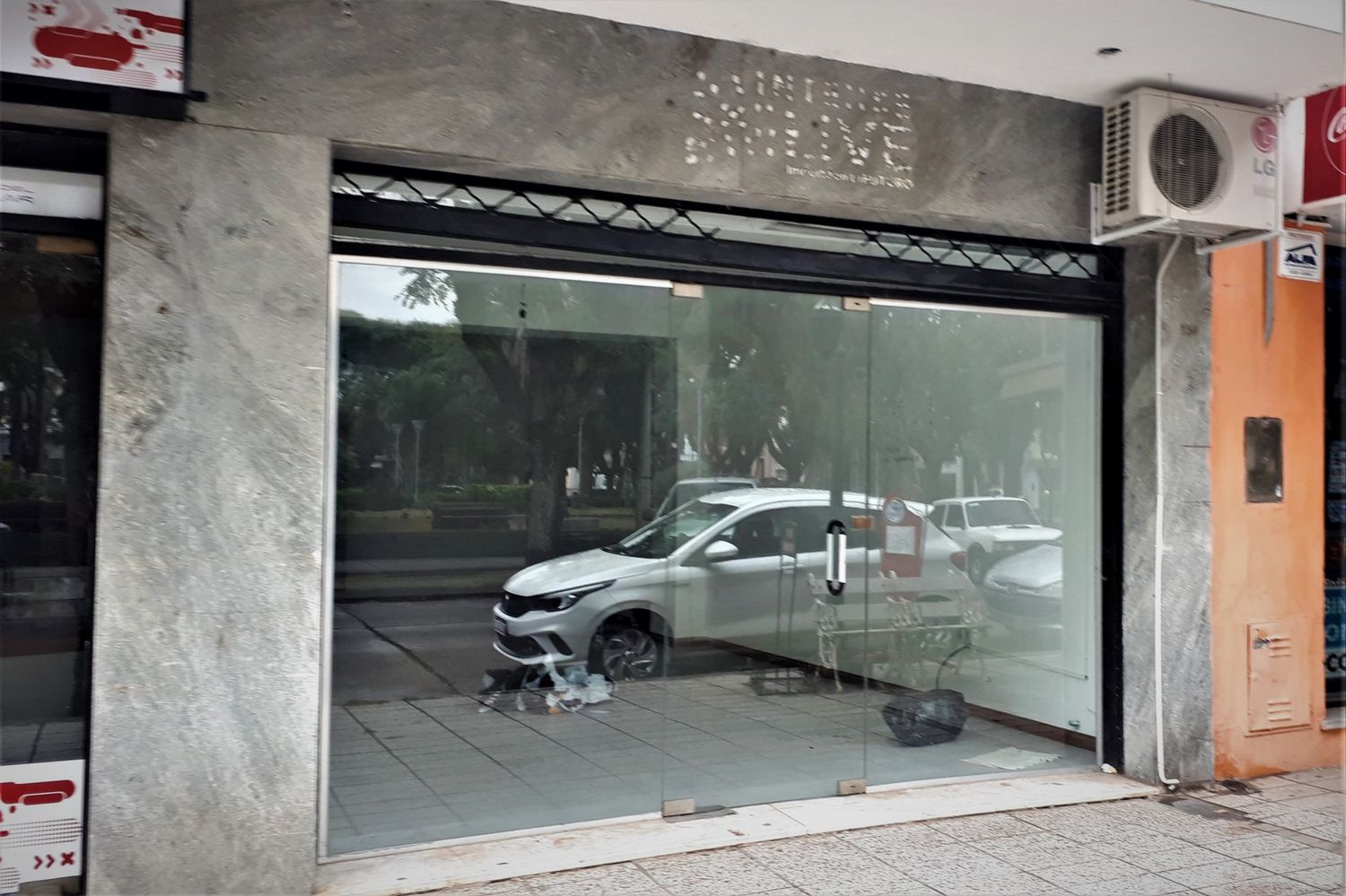 Intense Live: la estafa millonaria que afecta a decenas de “inversores” en San Pedro, donde las oficinas cerraron