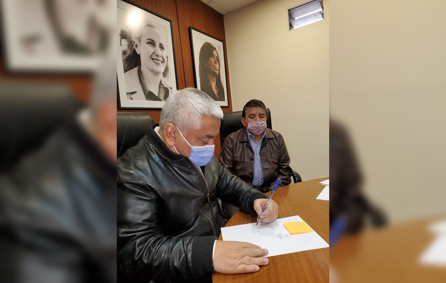 Salazar firmó su integración al Frente de Todos, alineado a Máximo Kirchner: “Nos sentimos muy cómodos con su conducción”
