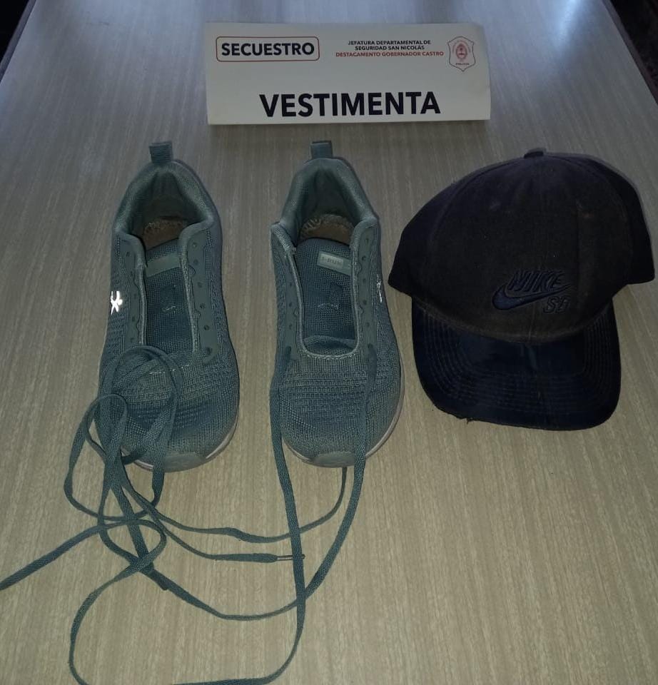 Gobernador Castro: atraparon a un delincuente que robó zapatillas y una gorra del patio de una casa