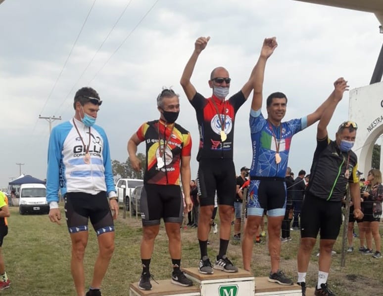 Sampedrinos pedalearon en la Copa Entrerriana de Rural Bike y se subieron al podio