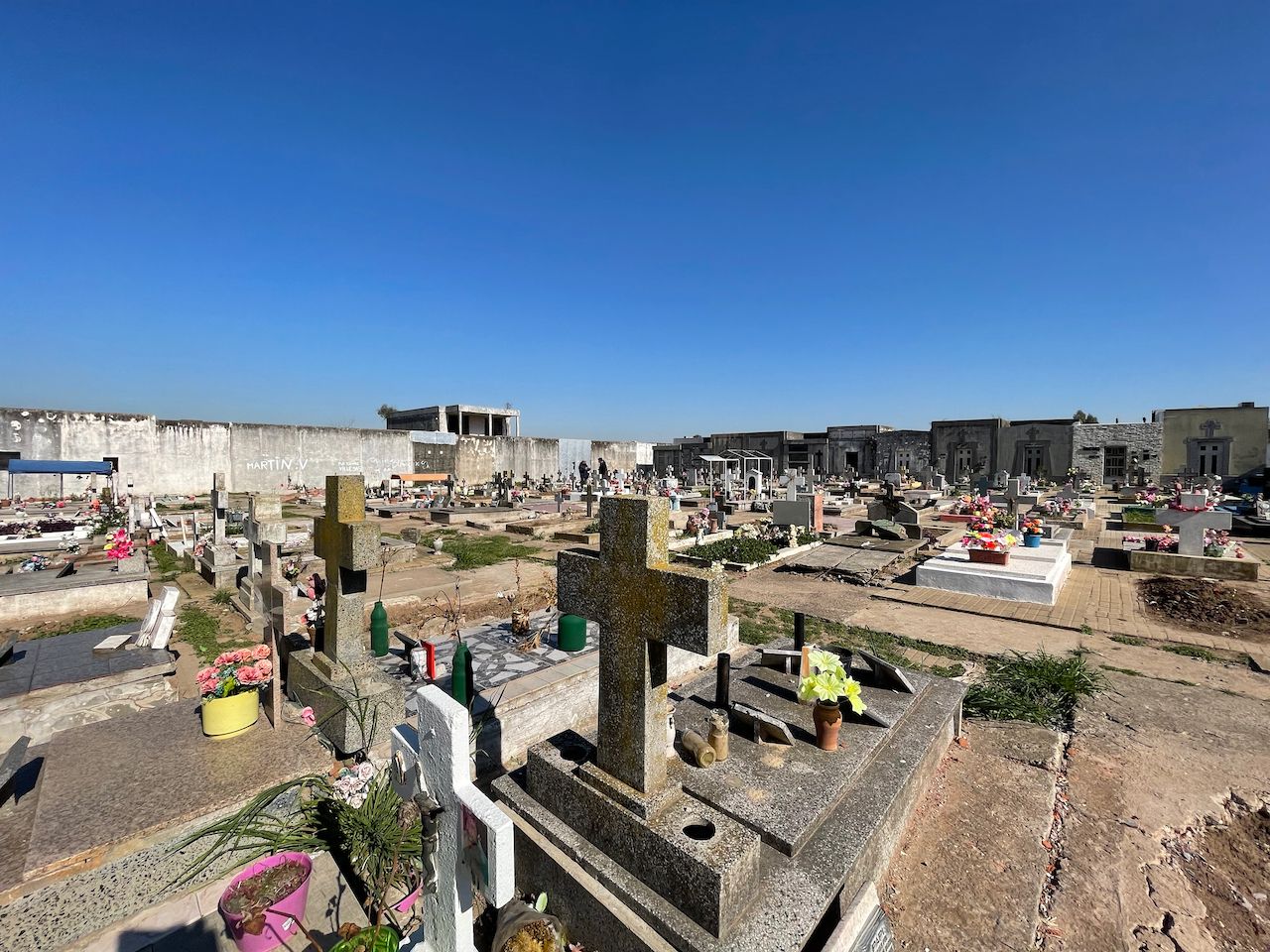 Cementerio: empleado acusado de fraude faltó 450 días y ahora tomó licencia