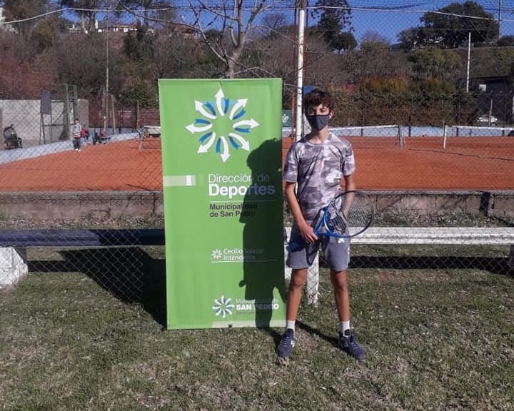Juegos Bonaerenses 2021: Bautista Picerno pasó a la Final en tenis y el U16 de rugby 7 superó el regional