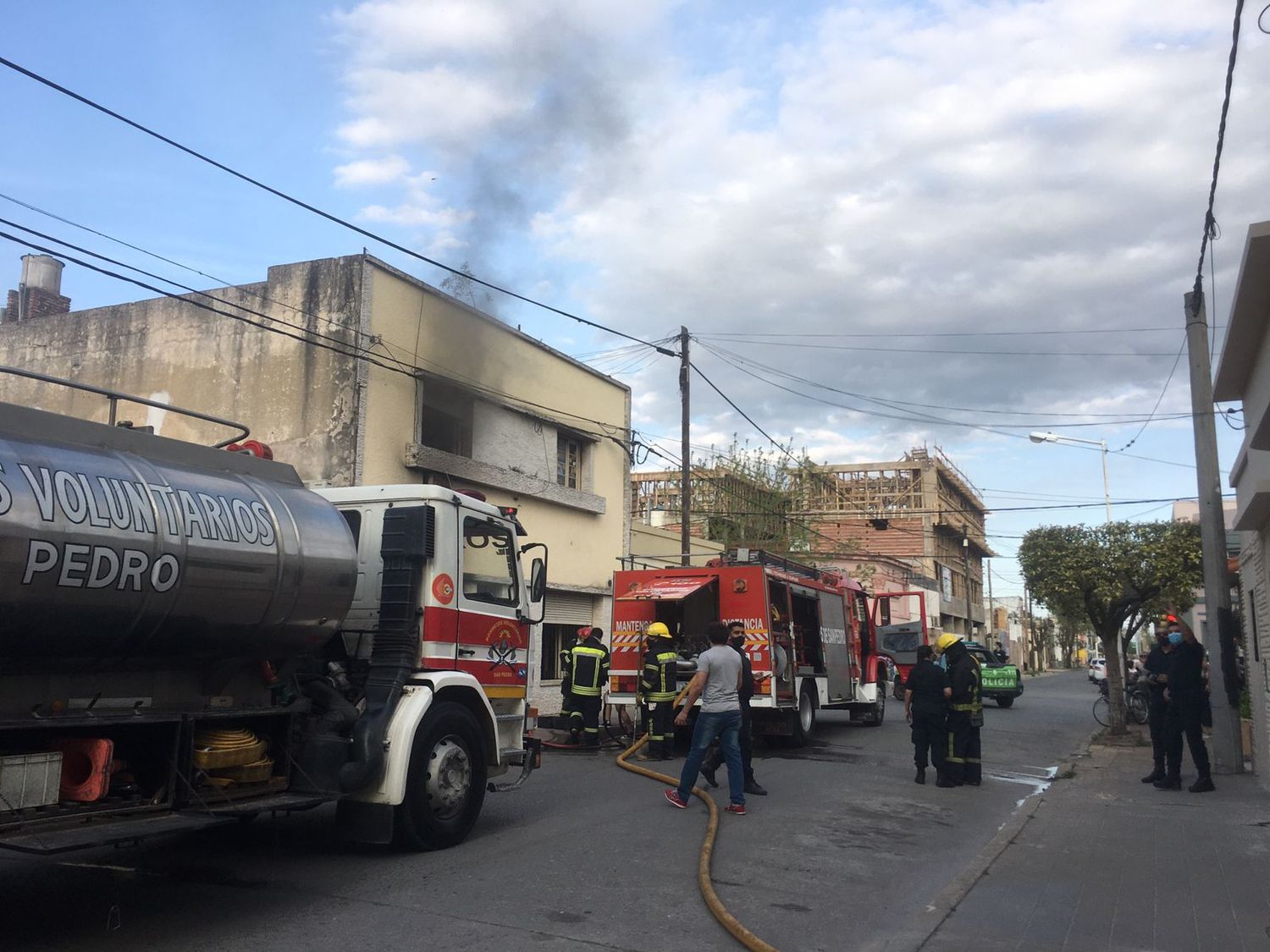 Móvil desde el incendio en calle San Martín y Rivadavia